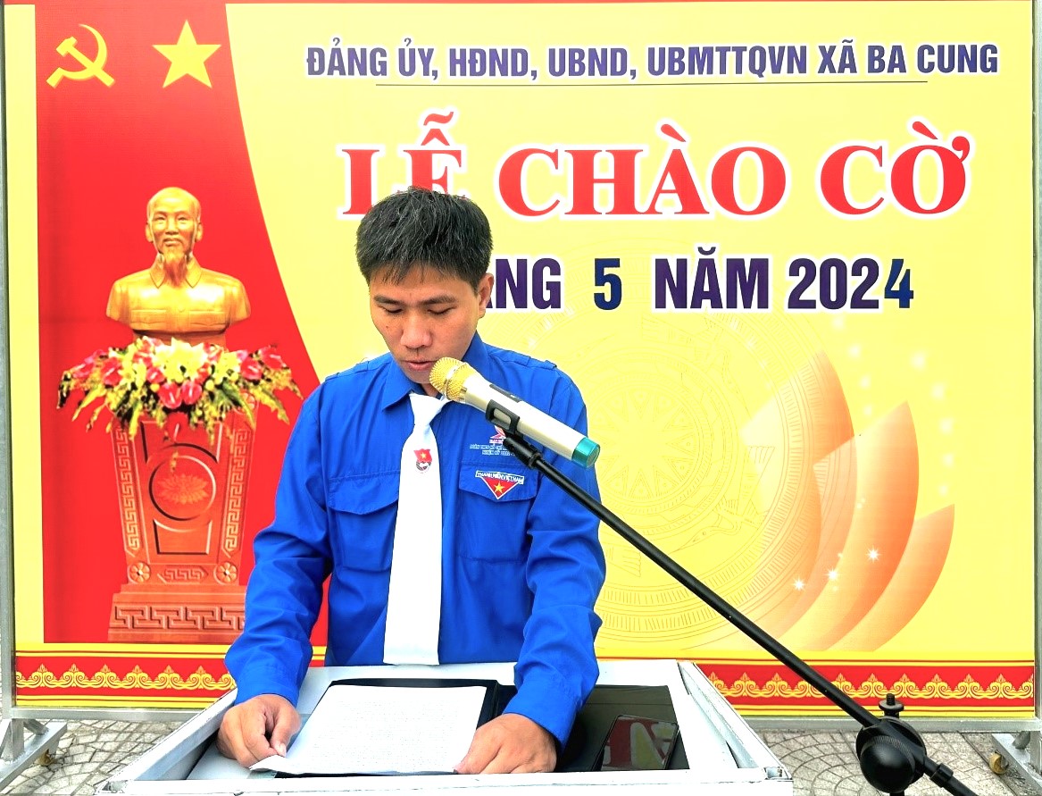 UBND xã Ba Cung tổ chức chào cờ đầu tháng 5 năm 2024